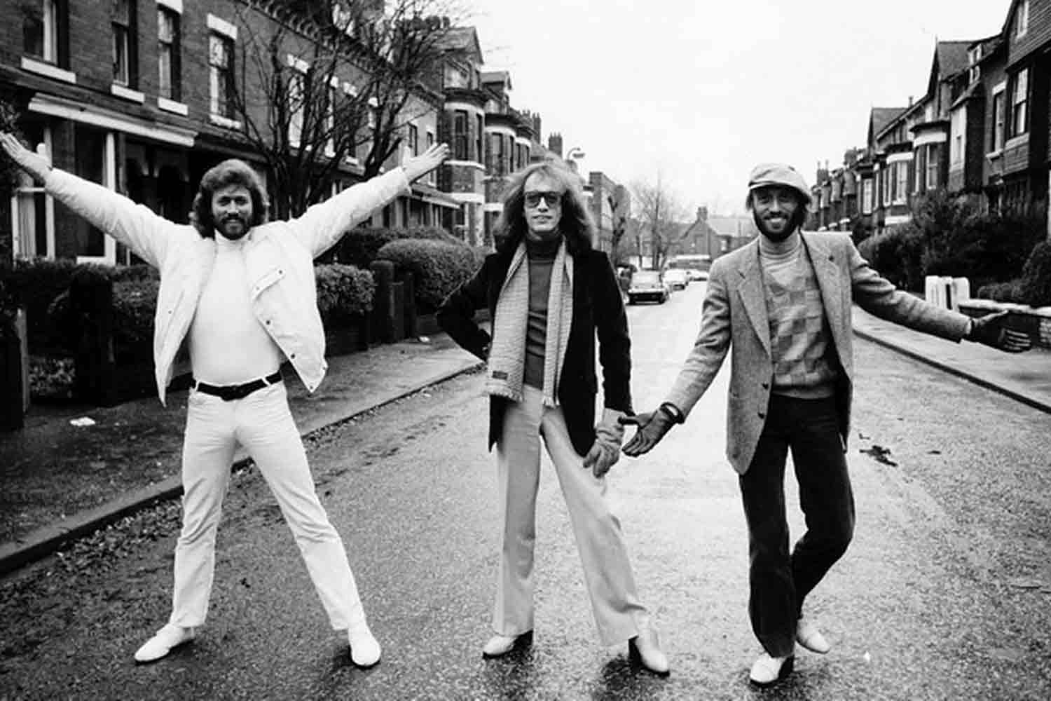 Bee Gees – I Could Not Love You More (1997)